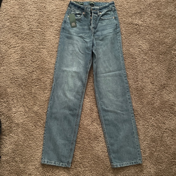 NWT - Wild fable high rise straight jean 0/31inch inseam - Picture 1 of 2
